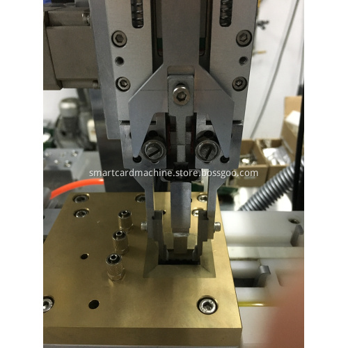 Dual Interface Card Milling and Pulling Out Machine